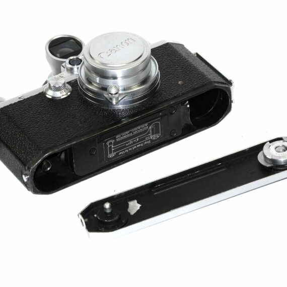 Canon RF camera #84994 with 35mm Serenar & Finder