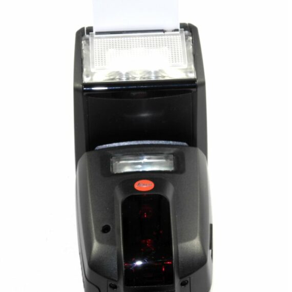 Leica SF58 flash with case Mint-