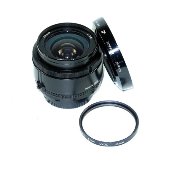 Nikon  24/2,8 AF Nikkor  with hood and filter Ex++