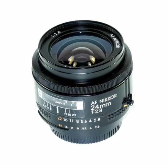 Nikon  24/2,8 AF Nikkor  with hood and filter Ex++
