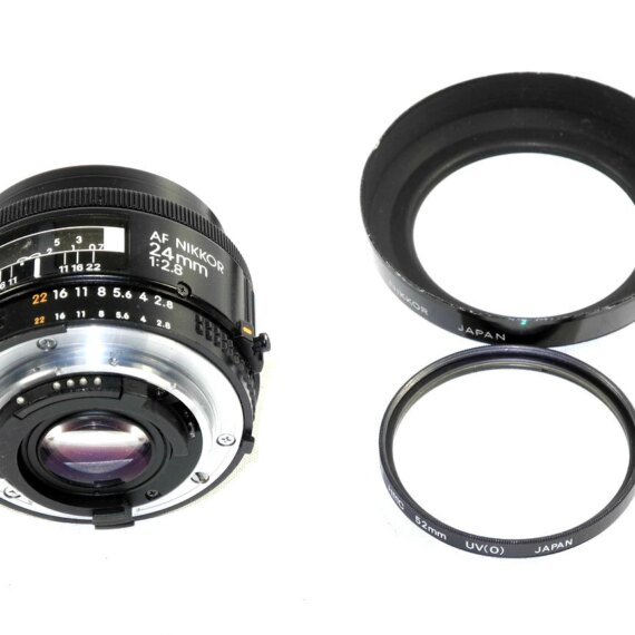 Nikon  24/2,8 AF Nikkor  with hood and filter Ex++