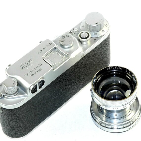 Leica IIIc K camera with 50mm Summitar lens  & case Ex+/ Rare