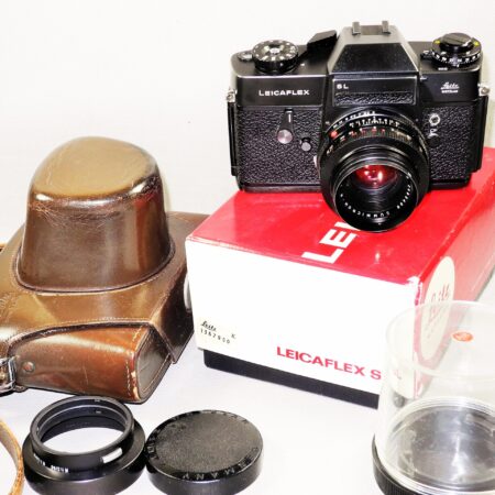 Leicaflex  SL camera black chrome camera Sold with Leica 50/2 Summicron-R lens,Leica case & box Ex+/++ / Free Shipping (USA) / ON HOLD