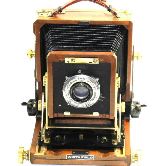 Wista Field 4x5 Wooden camera with 203mm lens and film back Ex+/++