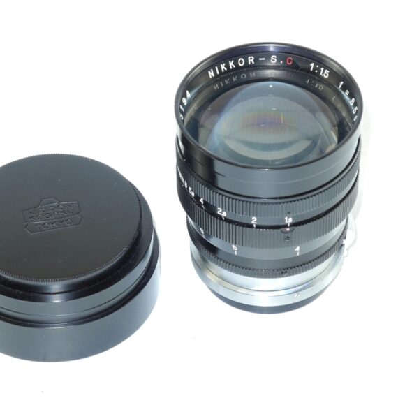 Nikon 8,5cm f1,5 Nikkor-S-C Black Rangefinder "C"lens with hood,caps & finder,case Nice Mint- /sold