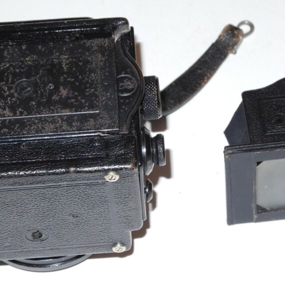 Ernemann Ermanox Reflex camera With 10,5cm F1,8 Ernostar Anastigmat Lens Rare Nice camera / SOLD