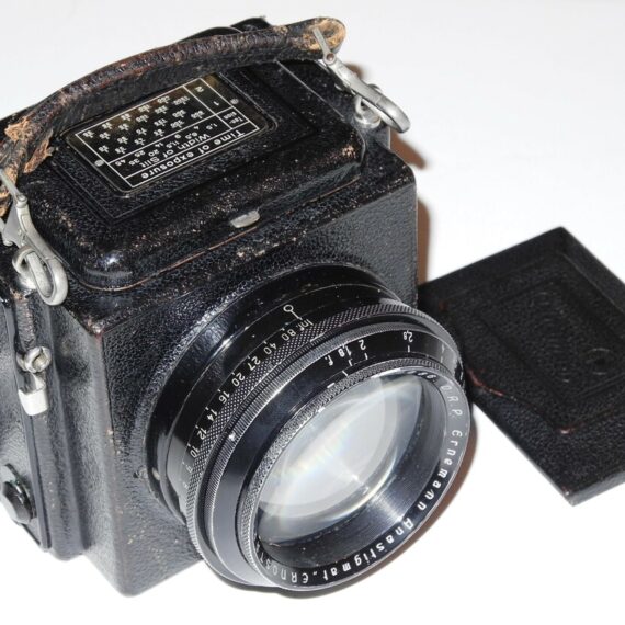 Ernemann Ermanox Reflex camera With 10,5cm F1,8 Ernostar Anastigmat Lens Rare Nice camera / SOLD