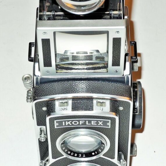 Zeiss Ikon Ikoflex III 853/16 TLR W/8cm f2,8 Tessar lens Ex++/Mint-