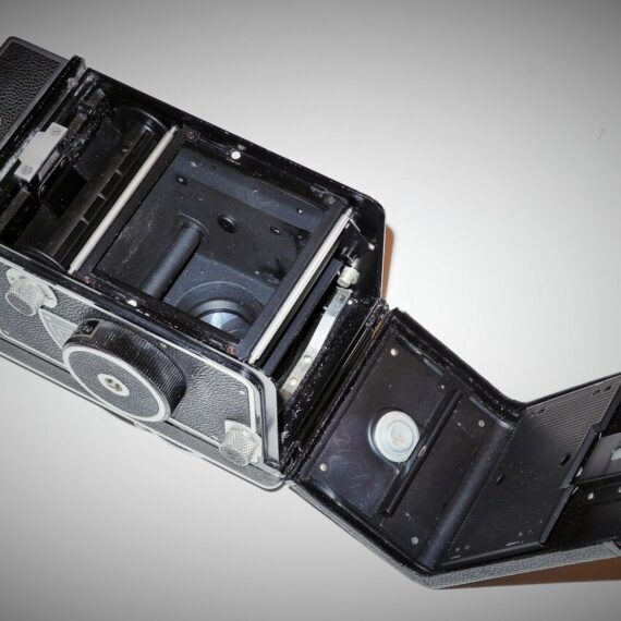 Zeiss Ikon Ikoflex III 853/16 TLR W/8cm f2,8 Tessar lens Ex++/Mint-