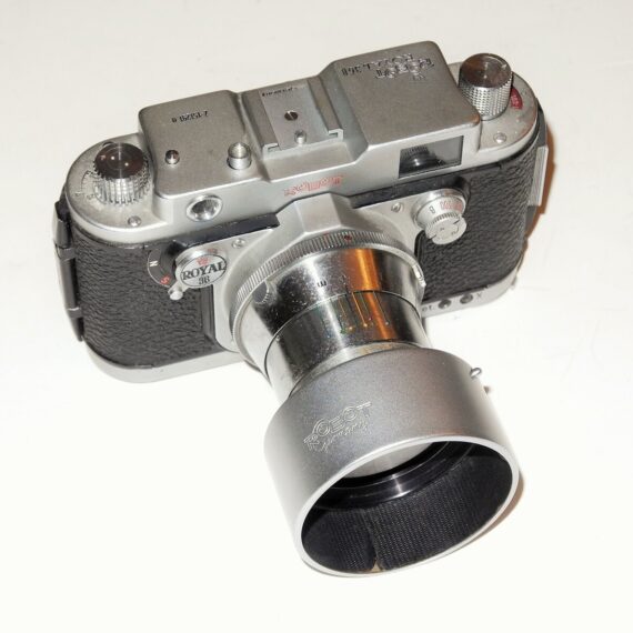 Robot Royal 36B with 75/3,8 Tele-Xenar  Schneider-Kreuznach Lens Ex+/++