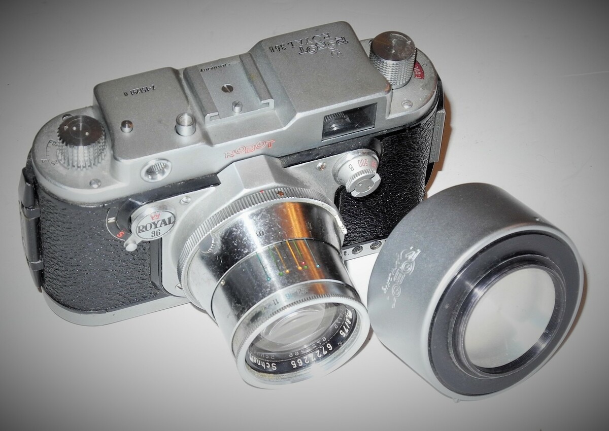 Robot Royal 36B with 75/3,8 Tele-Xenar  Schneider-Kreuznach Lens Ex+/++