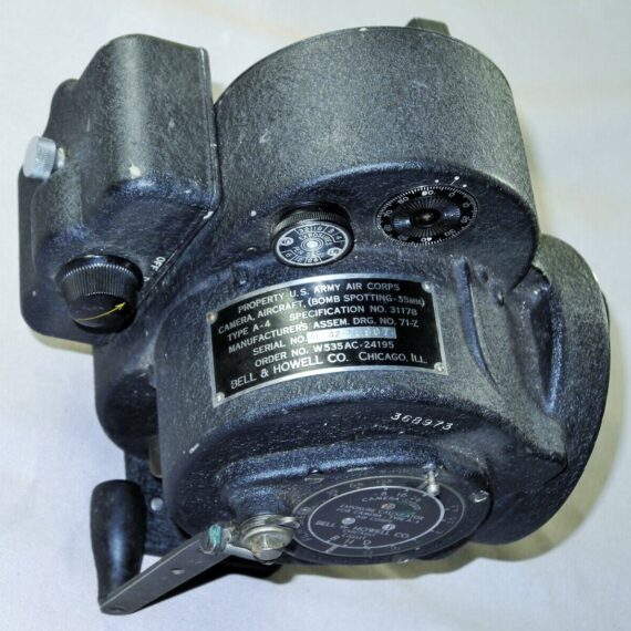 Bell & Howell WWII 35mm Film Bomb Spotter Type A-4 Spotting 1942 Camera RARE ! SOLD