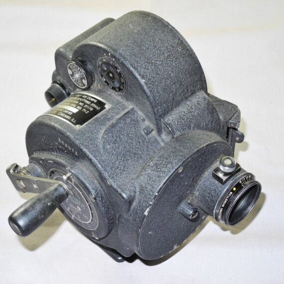 Bell & Howell WWII 35mm Film Bomb Spotter Type A-4 Spotting 1942 Camera RARE ! SOLD