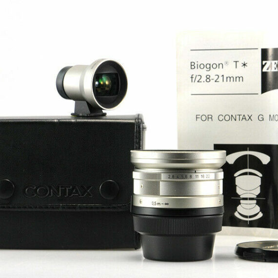 Contax 21/2,8 Biogon G silver with caps 55mm UVa filter, Contax 21mm  finder & Contax lens case Mint-