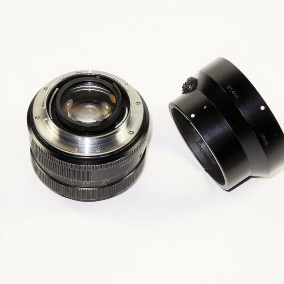 Leica 50/1,4 Summilux-R 3 cam lens Sold with Leica hood,caps  & case Ex+