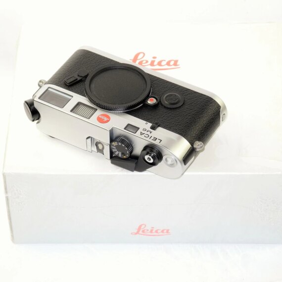 Leica M6 Chrome Classic "PANDA "  0.72 Mag.with box Mint/-  /SOLD