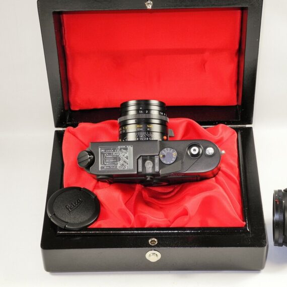 LEICA M6 "Ein Stück Camera Set with Leica 35/1,4mm Asph matching lens,box,and paperwork ,Mint/- Nice Rare set / SOLD