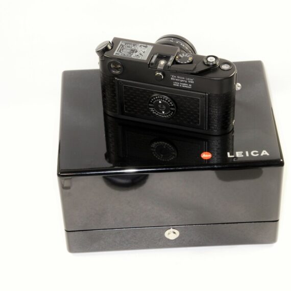 LEICA M6 "Ein Stück Camera Set with Leica 35/1,4mm Asph matching lens,box,and paperwork ,Mint/- Nice Rare set / SOLD