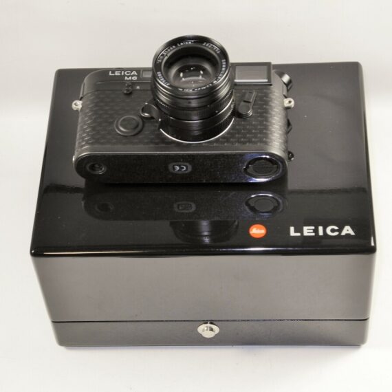 LEICA M6 "Ein Stück Camera Set with Leica 35/1,4mm Asph matching lens,box,and paperwork ,Mint/- Nice Rare set / SOLD