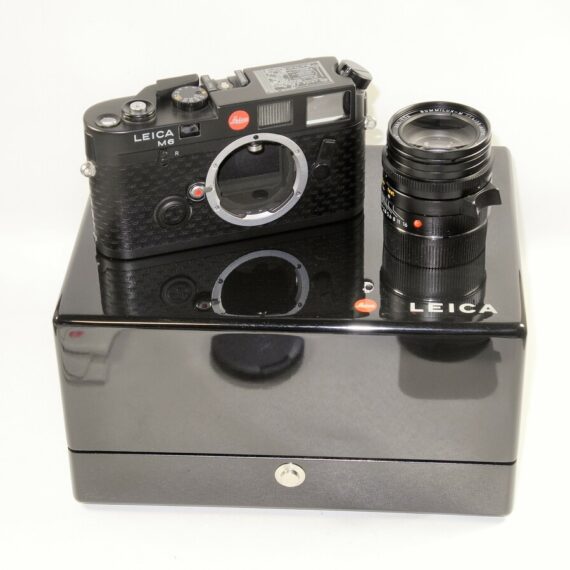 LEICA M6 "Ein Stück Camera Set with Leica 35/1,4mm Asph matching lens,box,and paperwork ,Mint/- Nice Rare set / SOLD