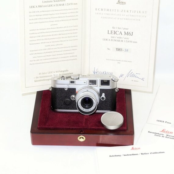 Leica M6J camera set with matching 50/2,8mm lens,box and certificate Mint/- / SOLD