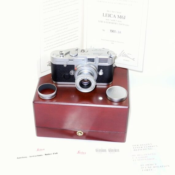 Leica M6J camera set with matching 50/2,8mm lens,box and certificate Mint/- / SOLD