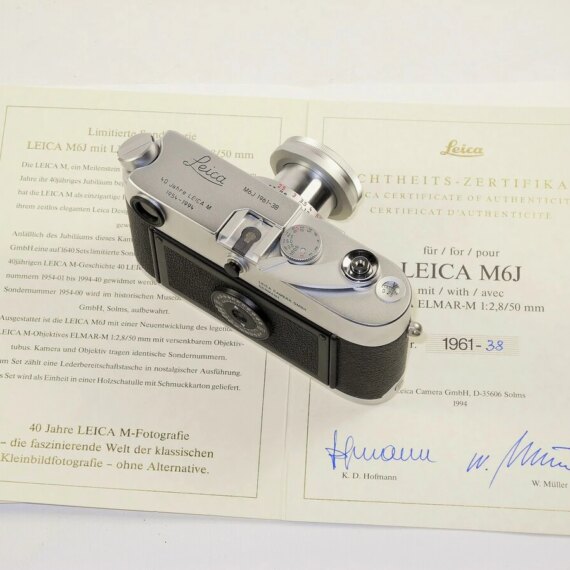 Leica M6J camera set with matching 50/2,8mm lens,box and certificate Mint/- / SOLD