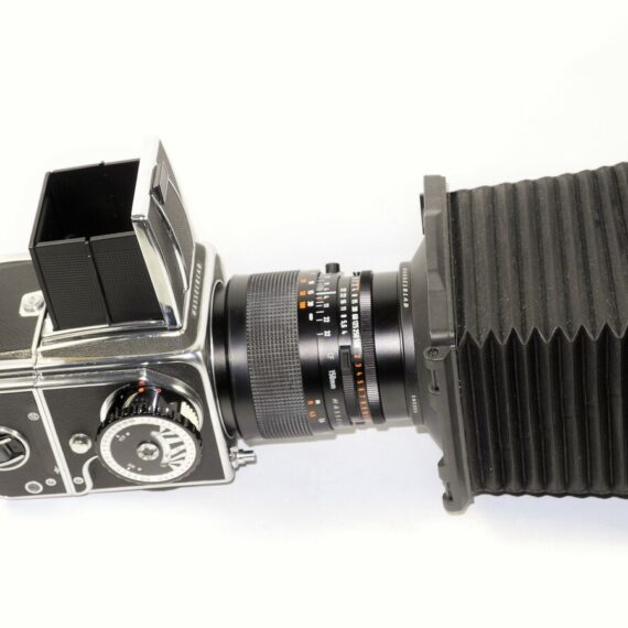 Hasseblad 500 C/M Camera  set with 50mm,150mm,250m CF lenses, filters,grip, pro-shade in metal case Ex++/Mint- / SOLD