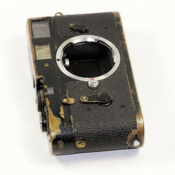 Leica M2 black paint original camera (circa 1960 ) Ex / User condition Brassy & Rare ! Call or Email for more info.