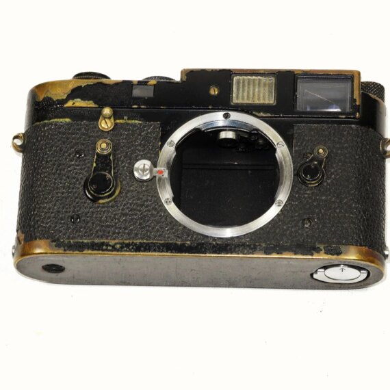 Leica M2 black paint original camera (circa 1960 ) Ex / User condition Brassy & Rare ! Call or Email for more info.