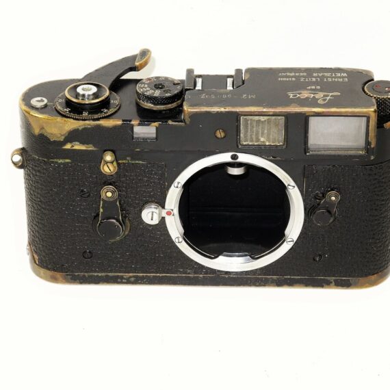 Leica M2 black paint original camera (circa 1960 ) Ex / User condition Brassy & Rare ! Call or Email for more info.