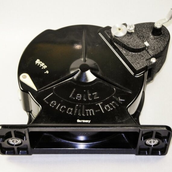 Leica film tank for loading cassettes in daylight, FOOVA, circa 1939 Mint- / SOLD