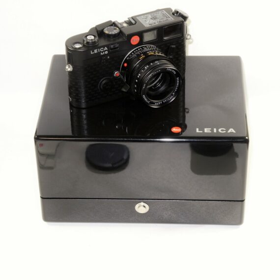 LEICA M6 "Ein Stück Camera Set with Leica 35/1,4mm Asph matching lens,box,and paperwork ,Mint/- Nice Rare set / SOLD