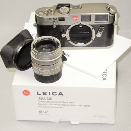 Leica M6 Titanium 0.72 Camera With Leica 35/1,4 Summilux-M Asph. Titanium lens Mint- / SOLD