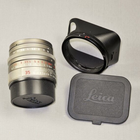 Leica M6 Titanium 0.72 Camera With Leica 35/1,4 Summilux-M Asph. Titanium lens Mint- / SOLD