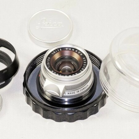 Leica 35/2 Summicron 8 elements with Leica 12585 hood, filter, caps Ex+/++