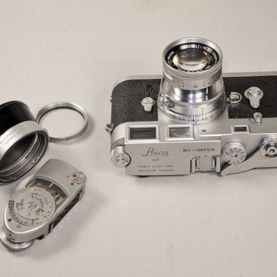 Leica M3 Single Stroke with Leica 50/2 Summicron-Col lens,Hood,Filter,Meter Ex+/++