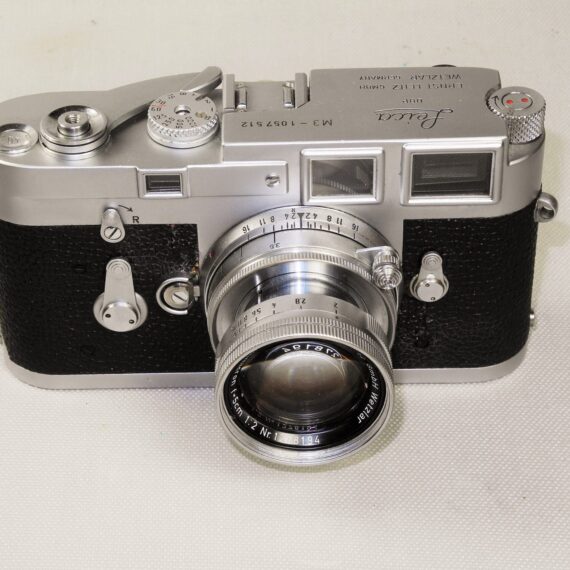 Leica M3 Single Stroke with Leica 50/2 Summicron-Col lens,Hood,Filter,Meter Ex+/++
