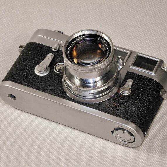 Leica M3 Single Stroke with Leica 50/2 Summicron-Col lens,Hood,Filter,Meter Ex+/++