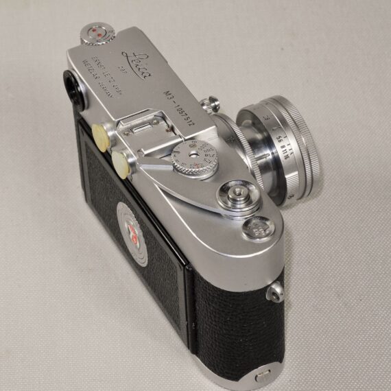 Leica M3 Single Stroke with Leica 50/2 Summicron-Col lens,Hood,Filter,Meter Ex+/++
