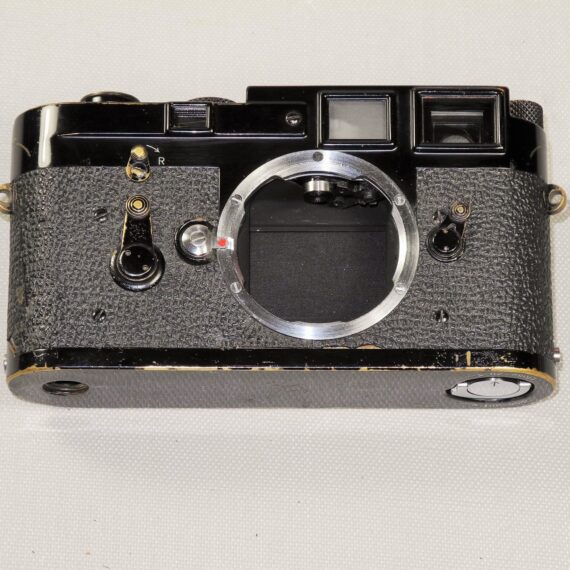 Leica M3 black paint single stroke camera with box, Leather case, manual (recently overhauled) Ex+/Ex++ /SOLD