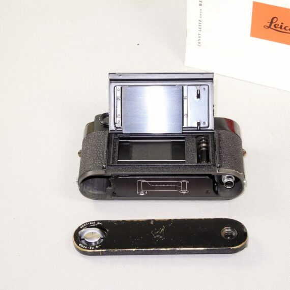 Leica M3 black paint single stroke camera with box, Leather case, manual (recently overhauled) Ex+/Ex++ /SOLD