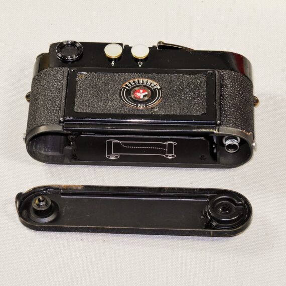Leica M3 black paint single stroke camera with box, Leather case, manual (recently overhauled) Ex+/Ex++ /SOLD