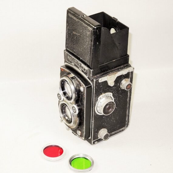 Rolleiflex Automat Model 2 W/7,5cm f3,5 Tessar lens and 2 filters 