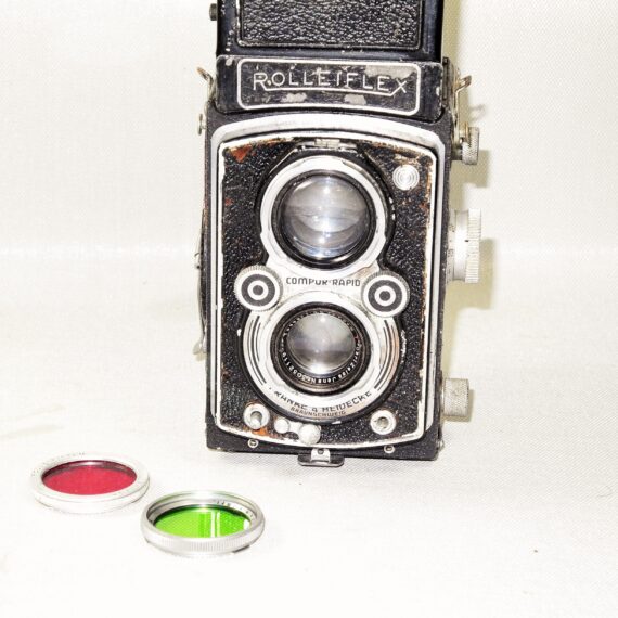 Rolleiflex Automat Model 2 W/7,5cm f3,5 Tessar lens and 2 filters Ex