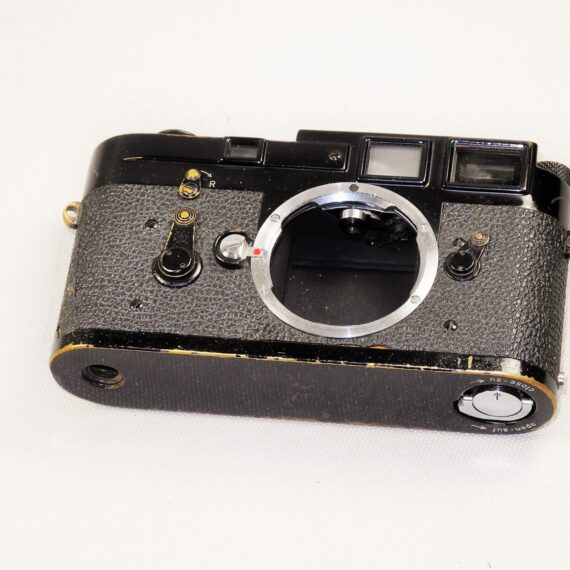 Leica M3 black paint single stroke camera with box, Leather case, manual (recently overhauled) Ex+/Ex++ /SOLD