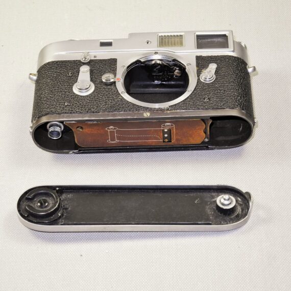 Leica M2-M Chrome Rare Camera ( Only 276 cameras made) / SOLD