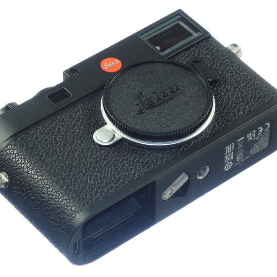 Leica M11 Digital RF Camera (Black) Cat #20200 Sold with box,cap,strap,battery,charger etc. &: 1 year Leica warranty Mint/Like New- / Free Shipping (USA)