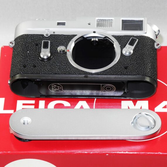 Leica M4 Silver Chrome camera Sold with-Leica original box, Leica M4 manual, cap Mint/Like New- condition. / SOLD