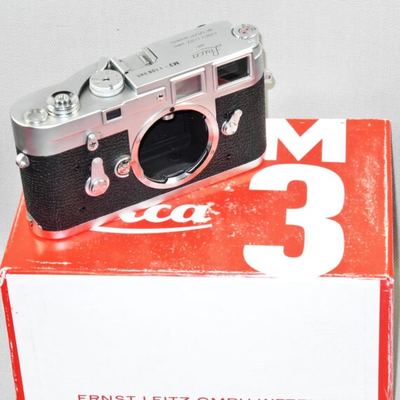 Leica M3 Single Stroke chrome late camera W/4 x Leica chrome lenses, hoods, filters, boxes, cases Nice Complete Mint- outfit / SOLD